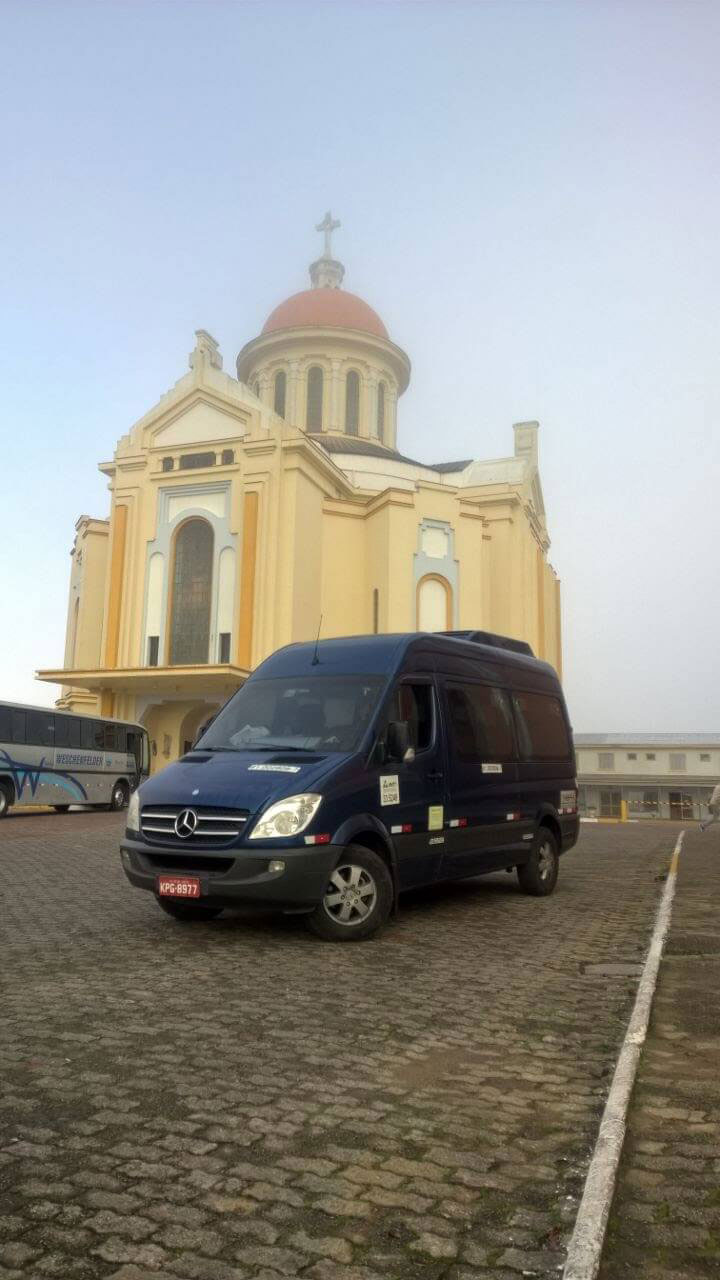 Transporte para eventos religiosos e Aluguel de Vans